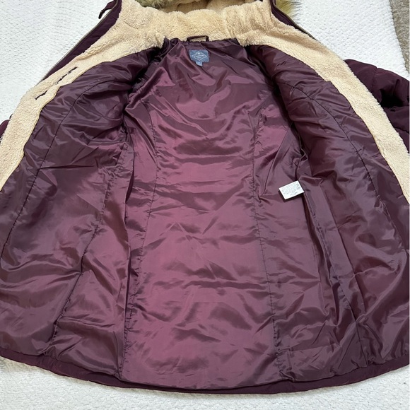 St. John’s Bay Bold Burgundy Coat Faux Fur Women’s Size Medium NWT - Picture 9 of 14